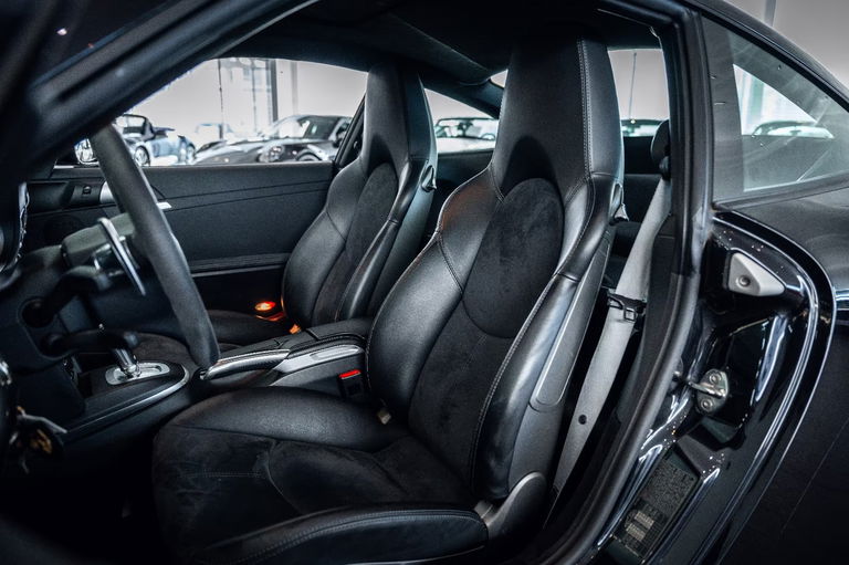 Porsche 997.2 Carrera GTS