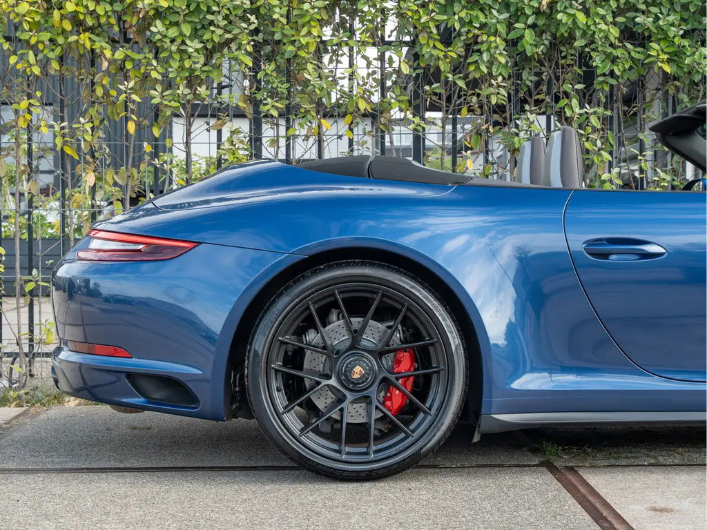 Porsche 991.2 Carrera 4 GTS