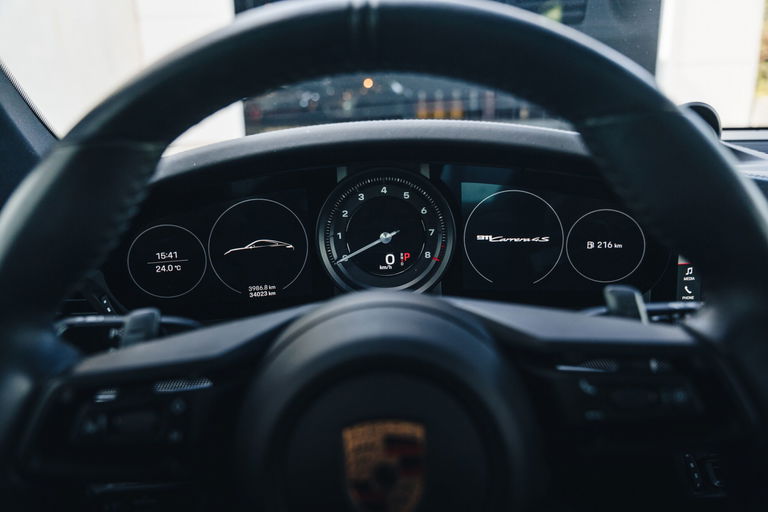 Porsche 992 Carrera 4S
