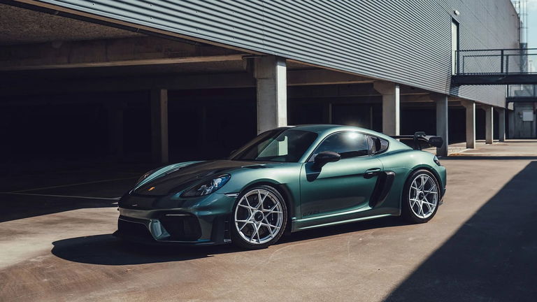 Porsche 718 Cayman GT4 RS