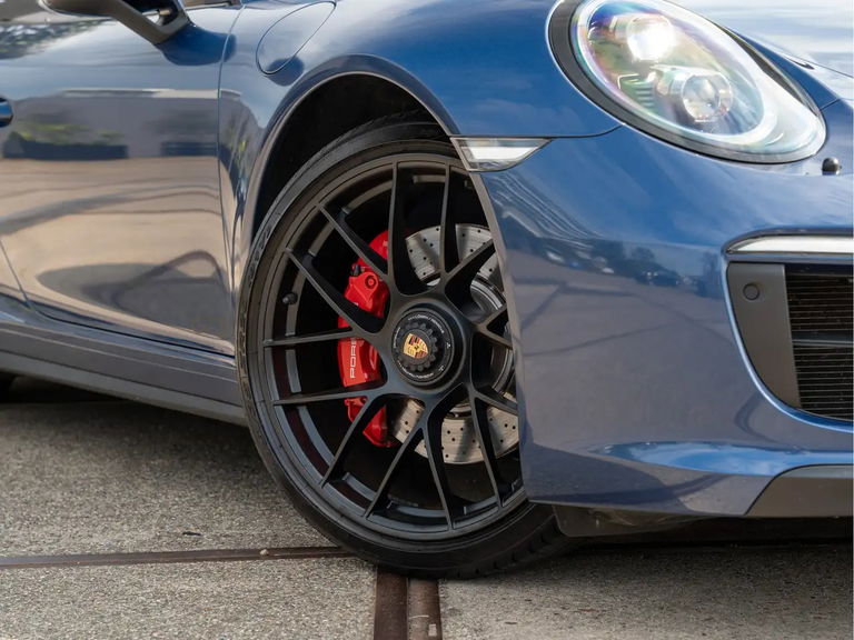 Porsche 991.2 Carrera 4 GTS