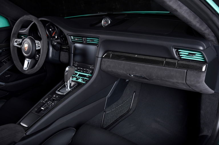 Porsche 991.2 Carrera 4 GTS