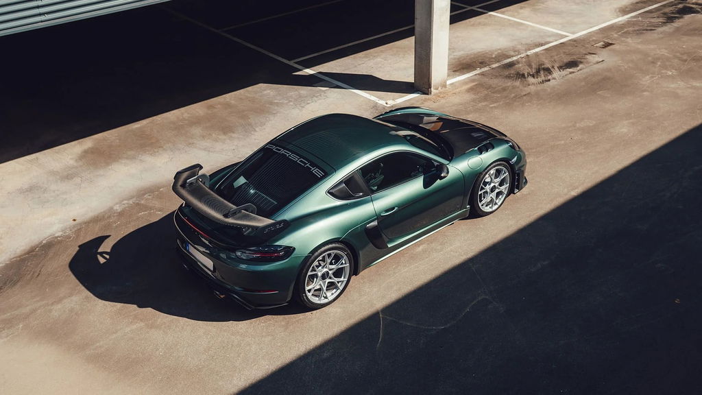 Porsche 718 Cayman GT4 RS