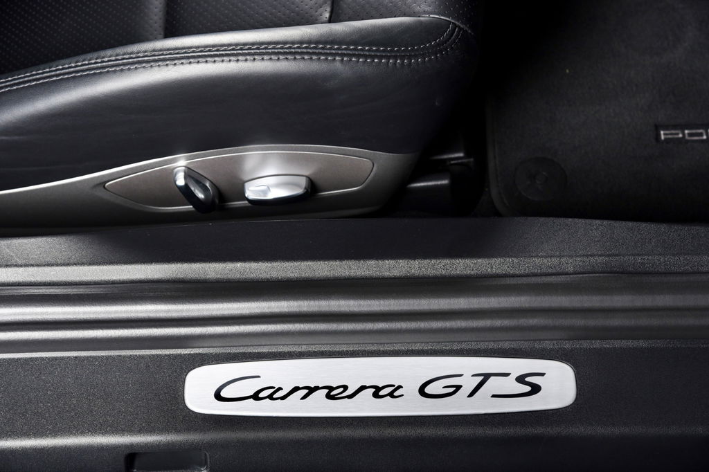 Porsche 991 Carrera GTS