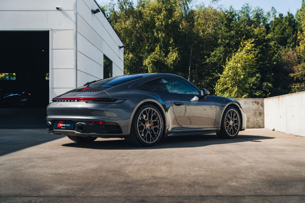 Porsche 992 Carrera 4S