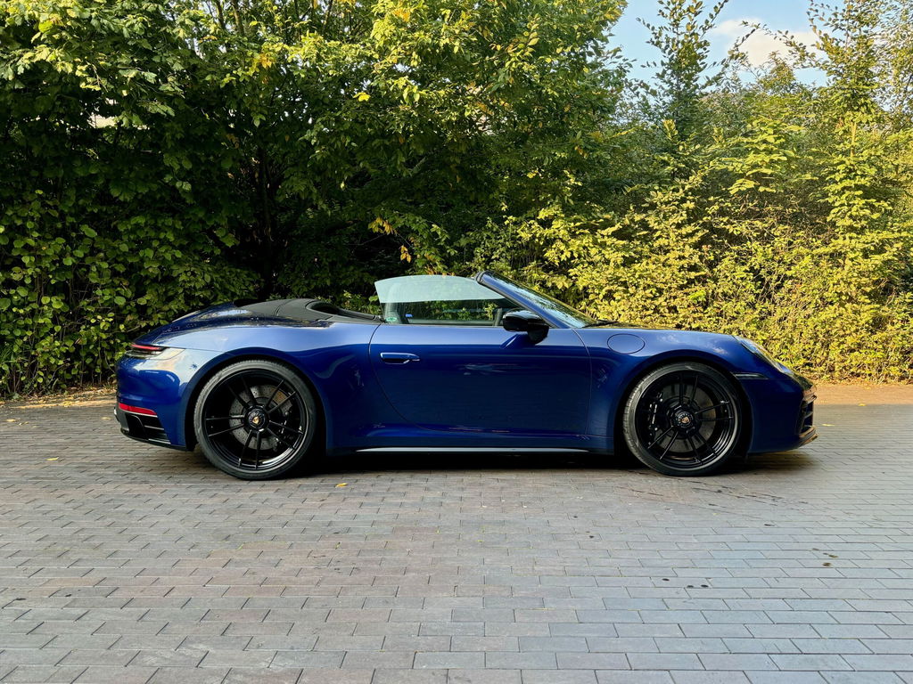 Porsche 992 Carrera GTS