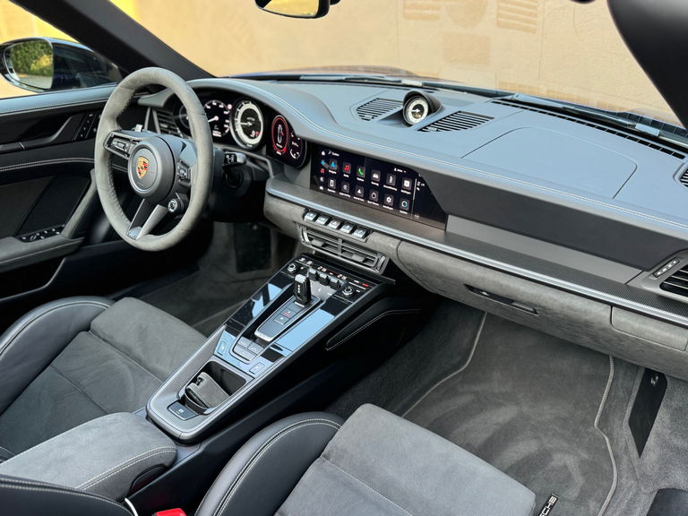 Porsche 992 Carrera GTS