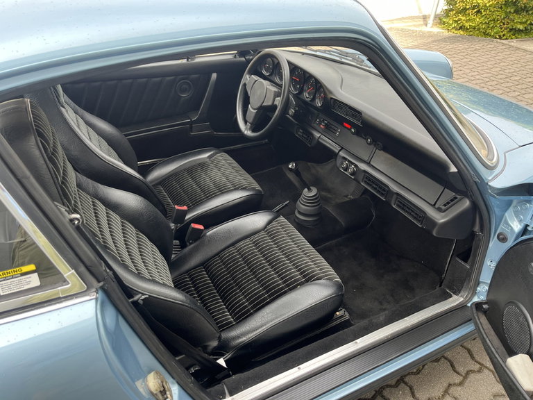 Porsche 911 SC