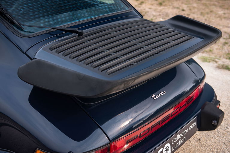 Porsche 911 Turbo 3.3