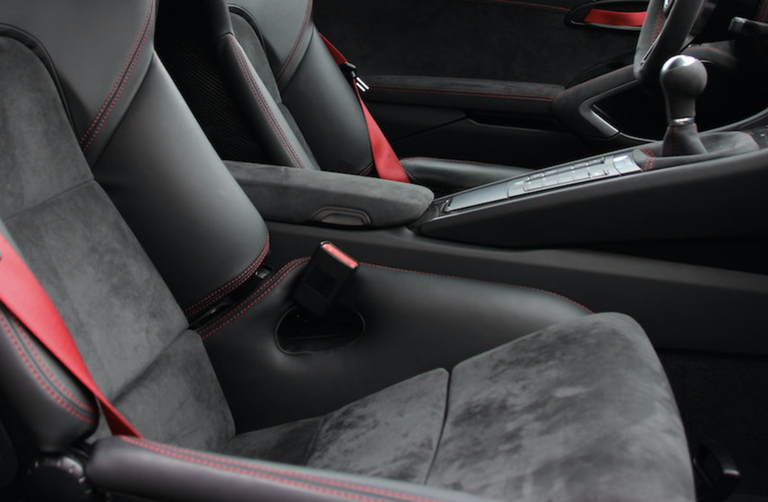 Porsche 981 Cayman GT4