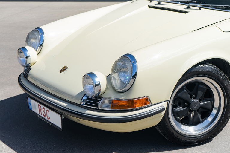 Porsche 911 Backdate