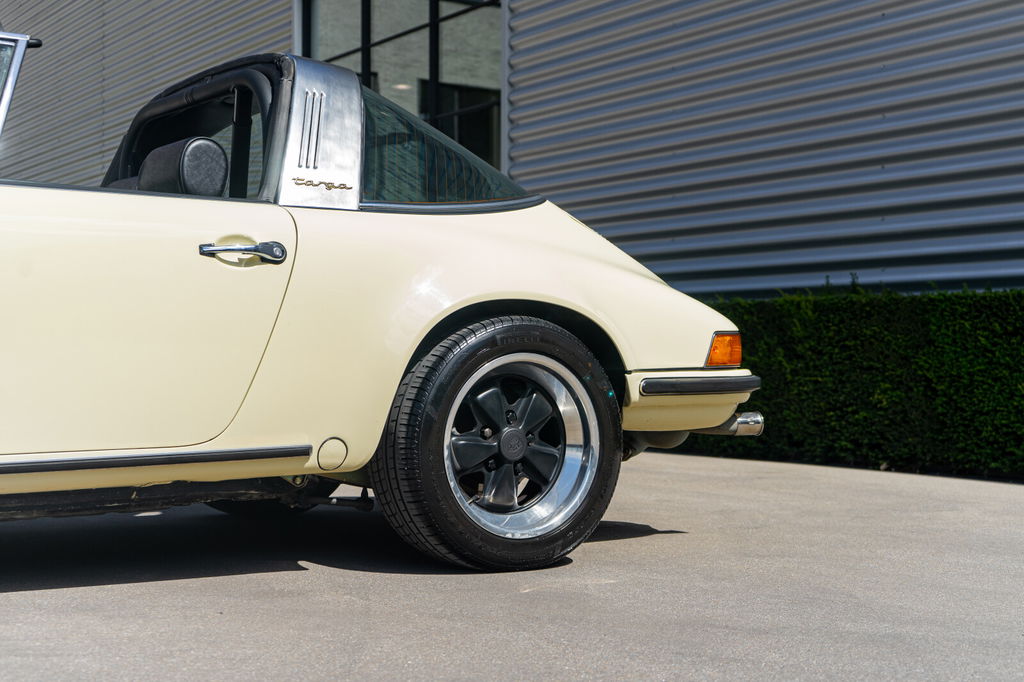 Porsche 911 Backdate