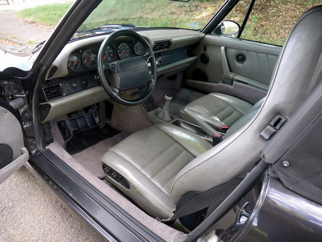 Porsche 964 Carrera 2