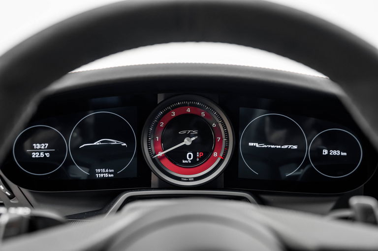 Porsche 992 Carrera GTS