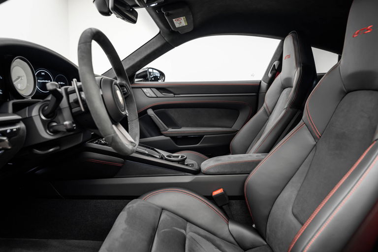 Porsche 992 Carrera GTS