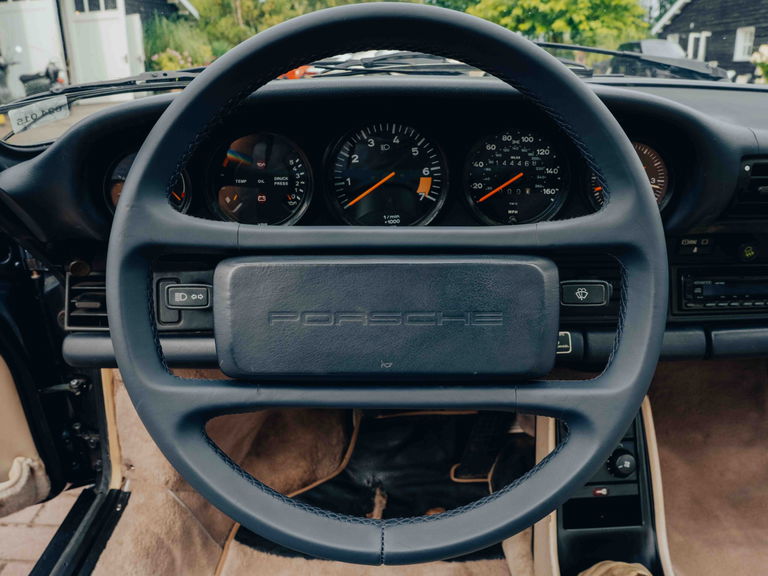 Porsche 911 Carrera 3.2 (US)