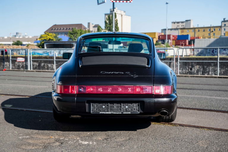 Porsche 964 Carrera 4