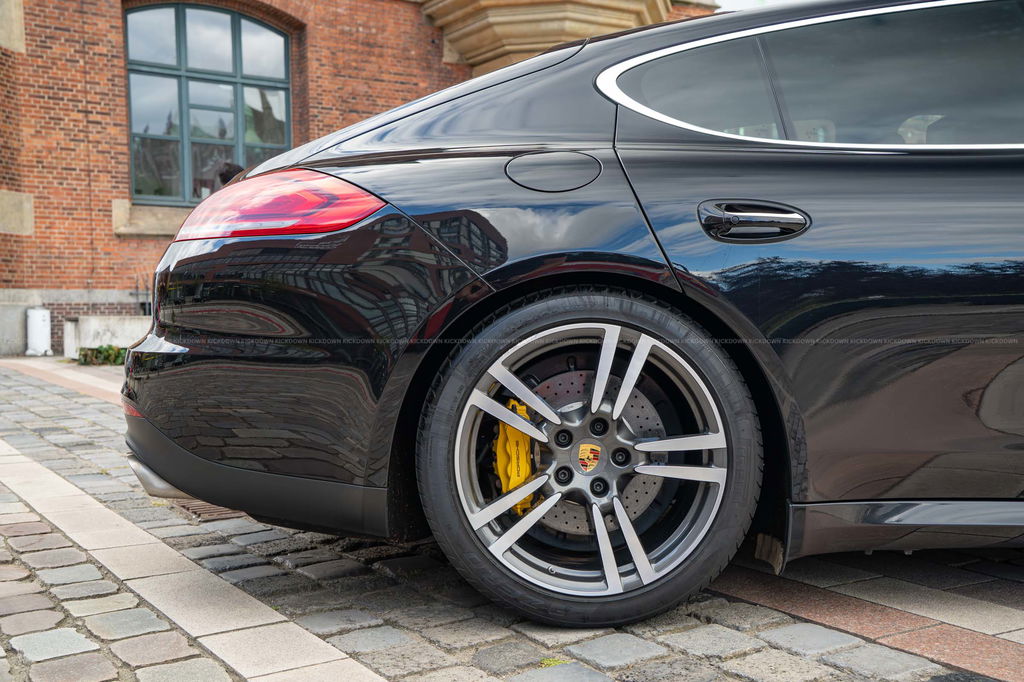 Porsche Panamera Turbo S