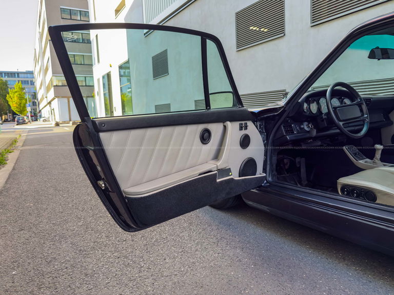 Porsche 964 Carrera 4