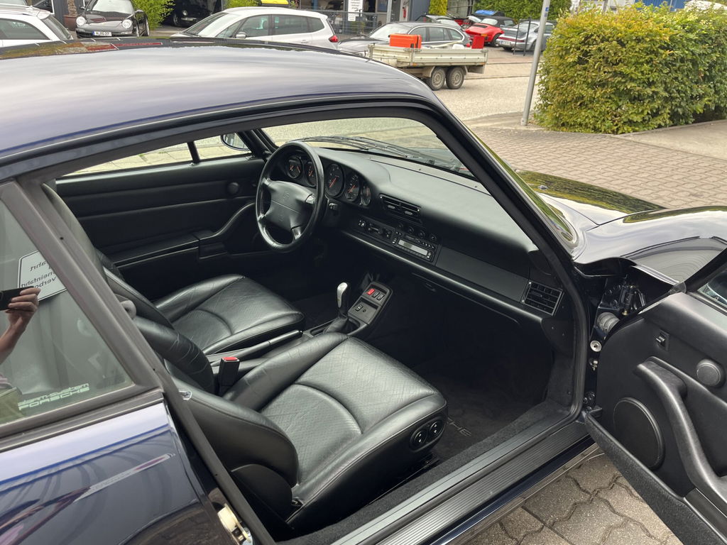 Porsche 993 Carrera