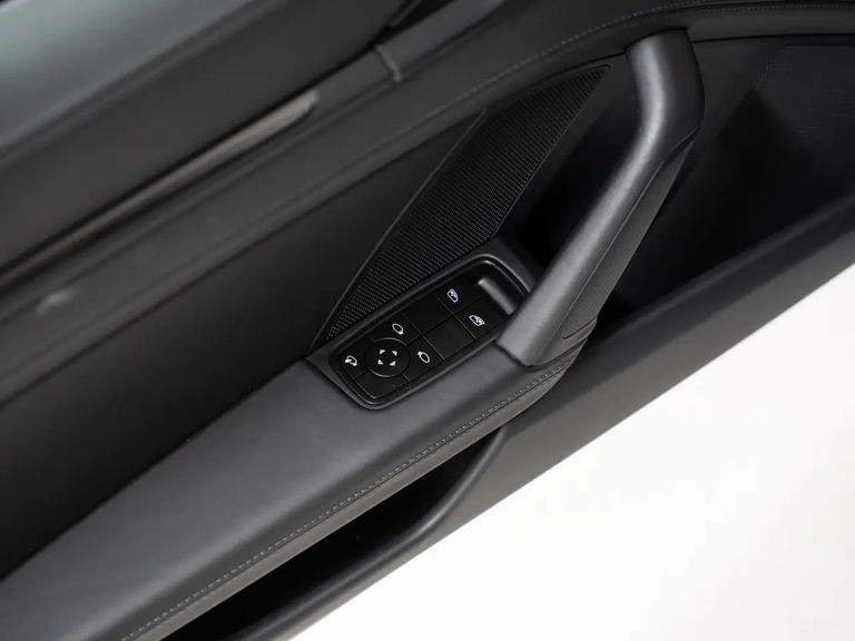 Porsche 992 Carrera T