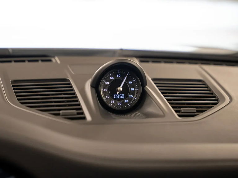 Porsche 992 Carrera T