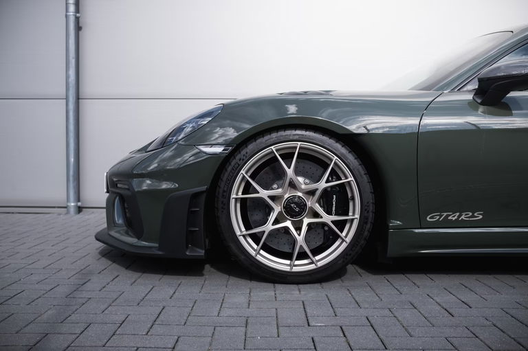 Porsche 718 Cayman GT4 RS