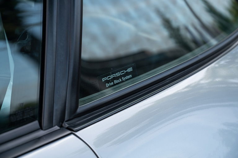 Porsche 993 Carrera 4S