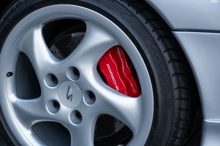 Porsche 993 Carrera 4S