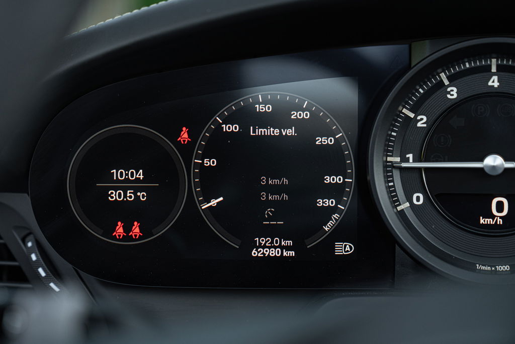 Porsche 992 Carrera 4S