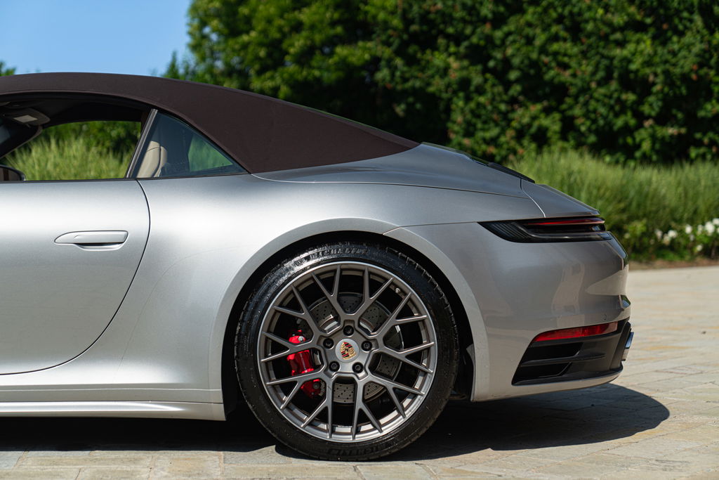 Porsche 992 Carrera 4S