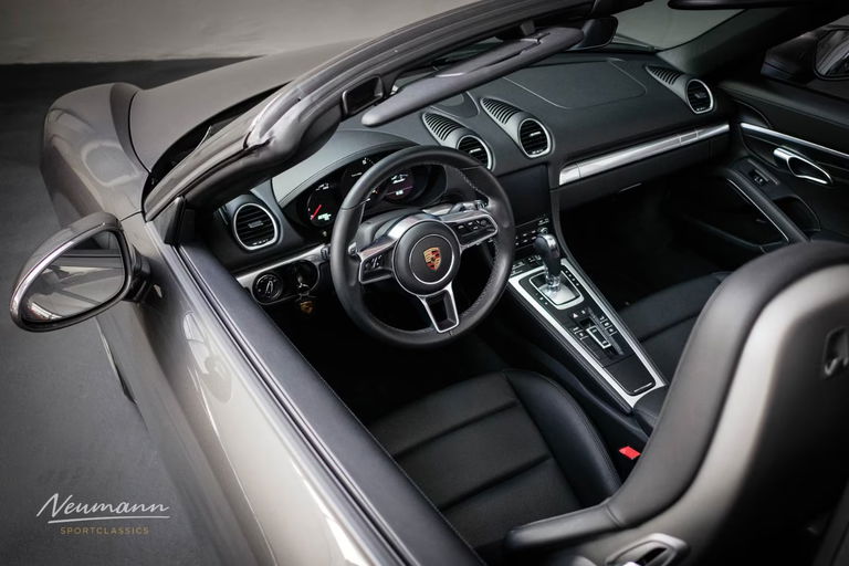 Porsche 718 Boxster