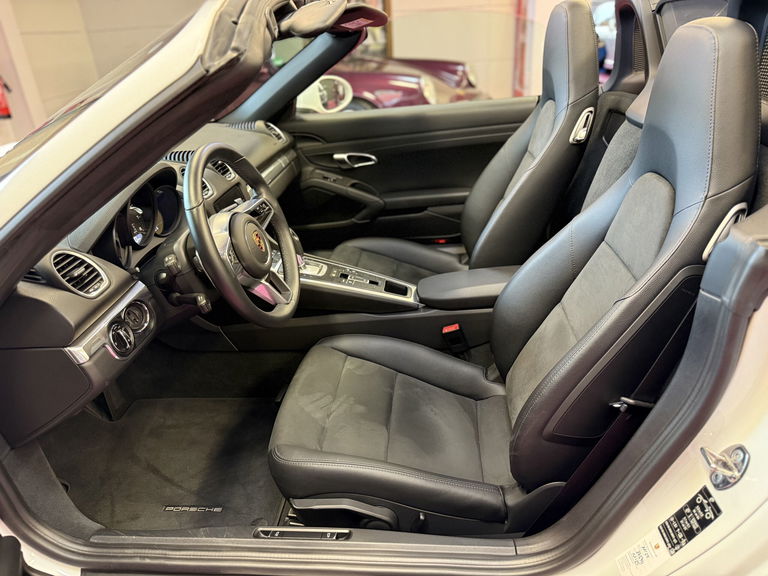 Porsche 718 Boxster