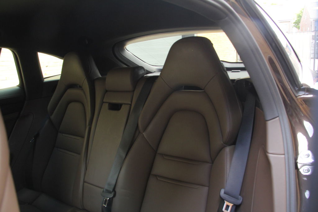 Porsche Panamera 4 E-Hybrid