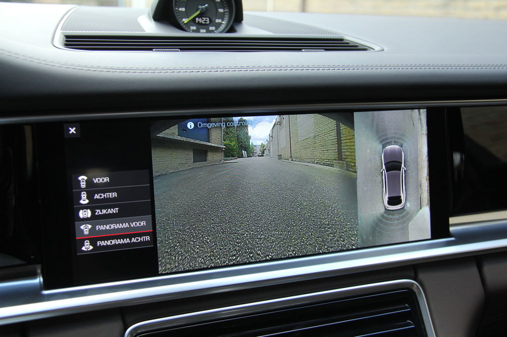 Porsche Panamera 4 E-Hybrid