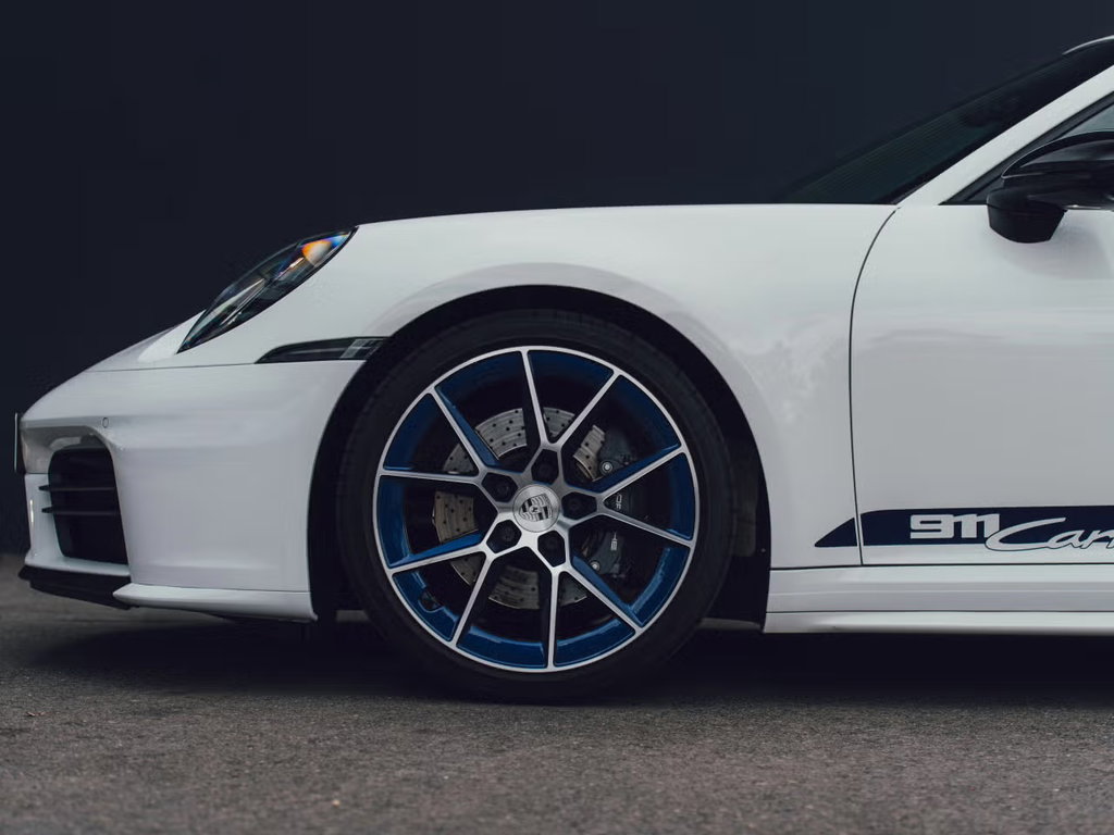 Porsche 992.2 Carrera T