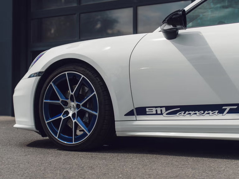 Porsche 992.2 Carrera T