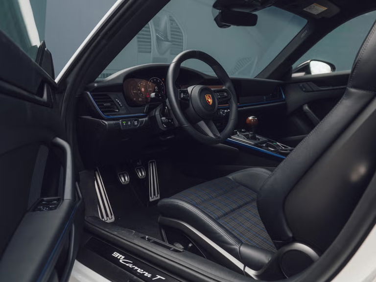 Porsche 992.2 Carrera T