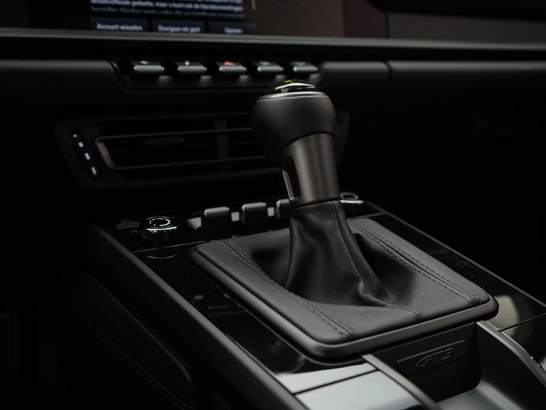 Porsche 992 GT3 Touring