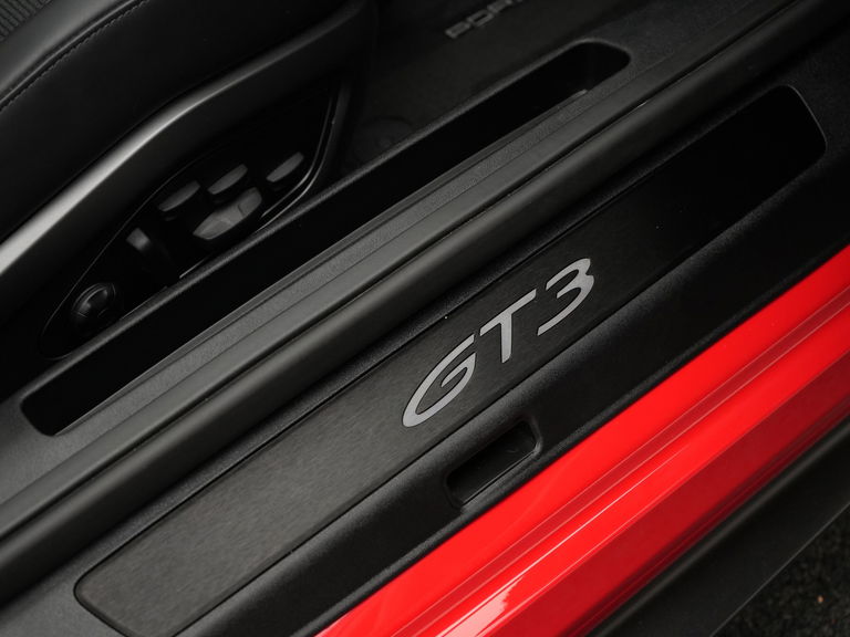 Porsche 992 GT3 Touring