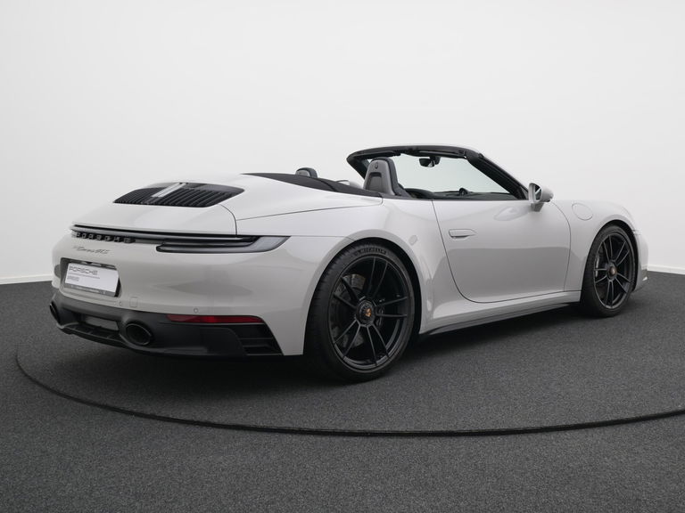 Porsche 992 Carrera GTS