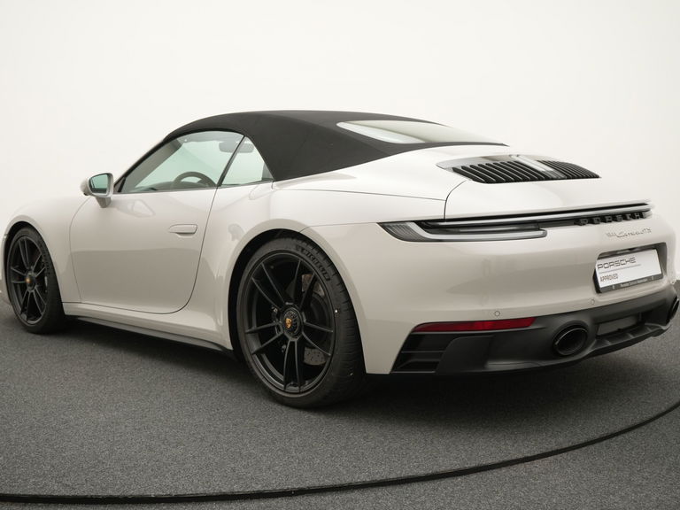 Porsche 992 Carrera GTS