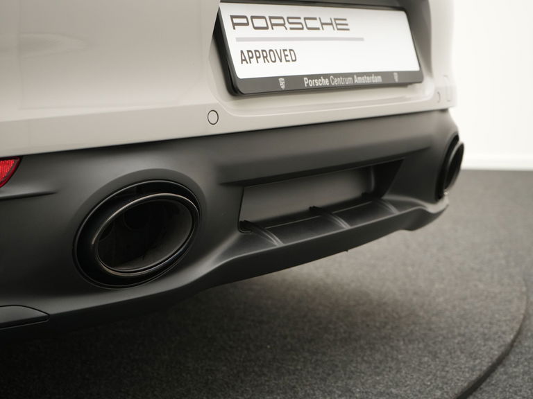 Porsche 992 Carrera GTS