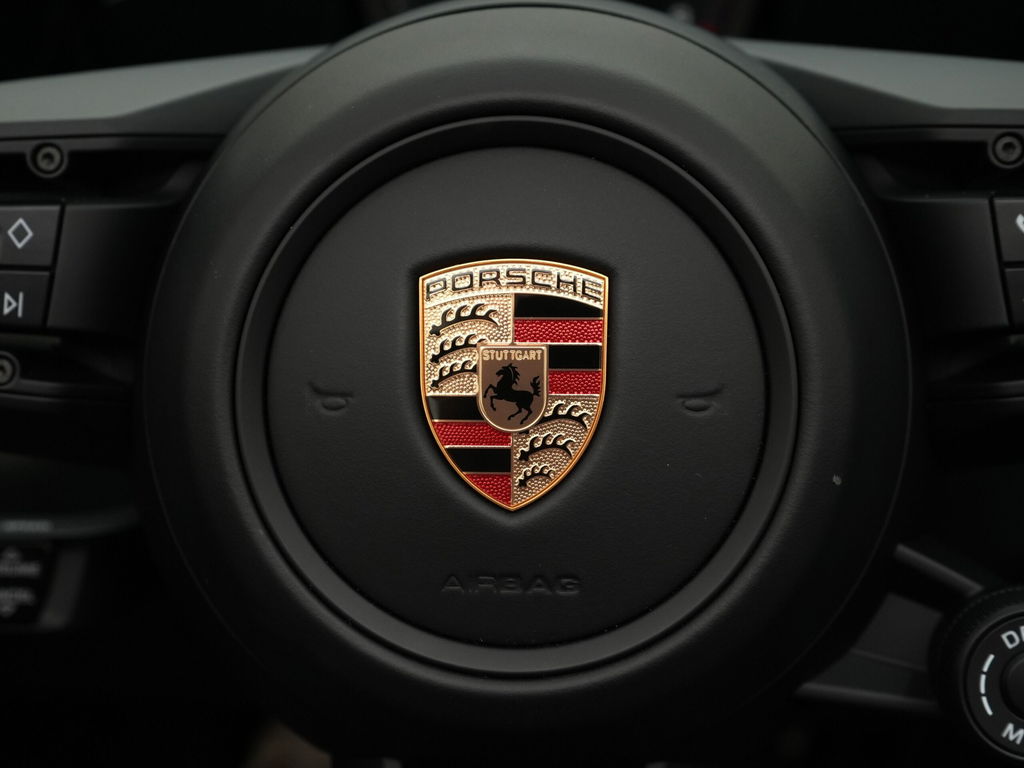 Porsche 992 Carrera GTS