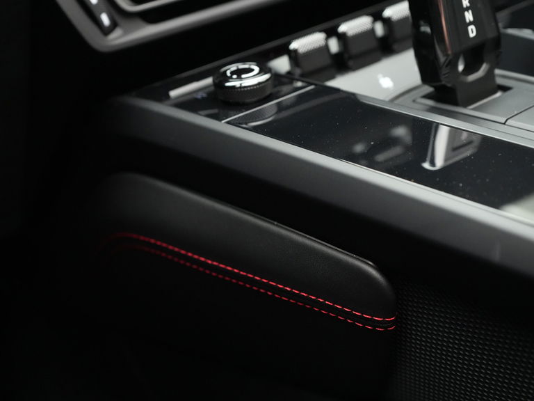 Porsche 992 Carrera GTS