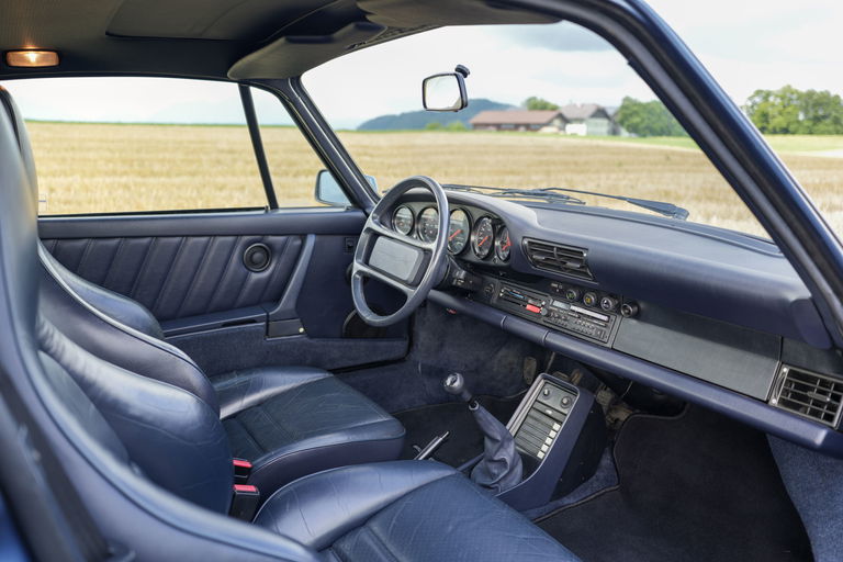 Porsche 911 Carrera 3.2