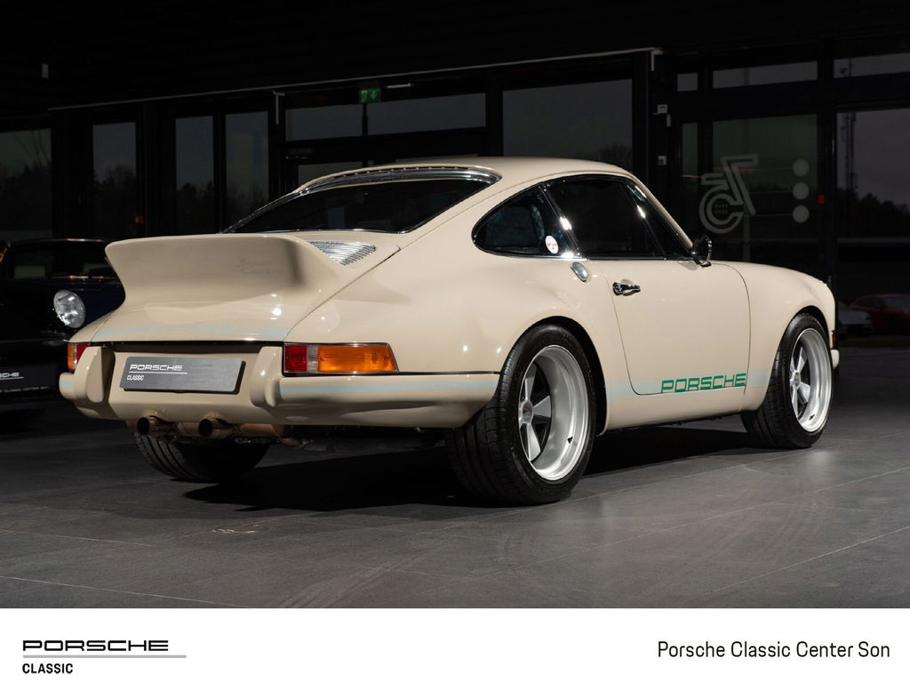 Porsche 911 Backdate