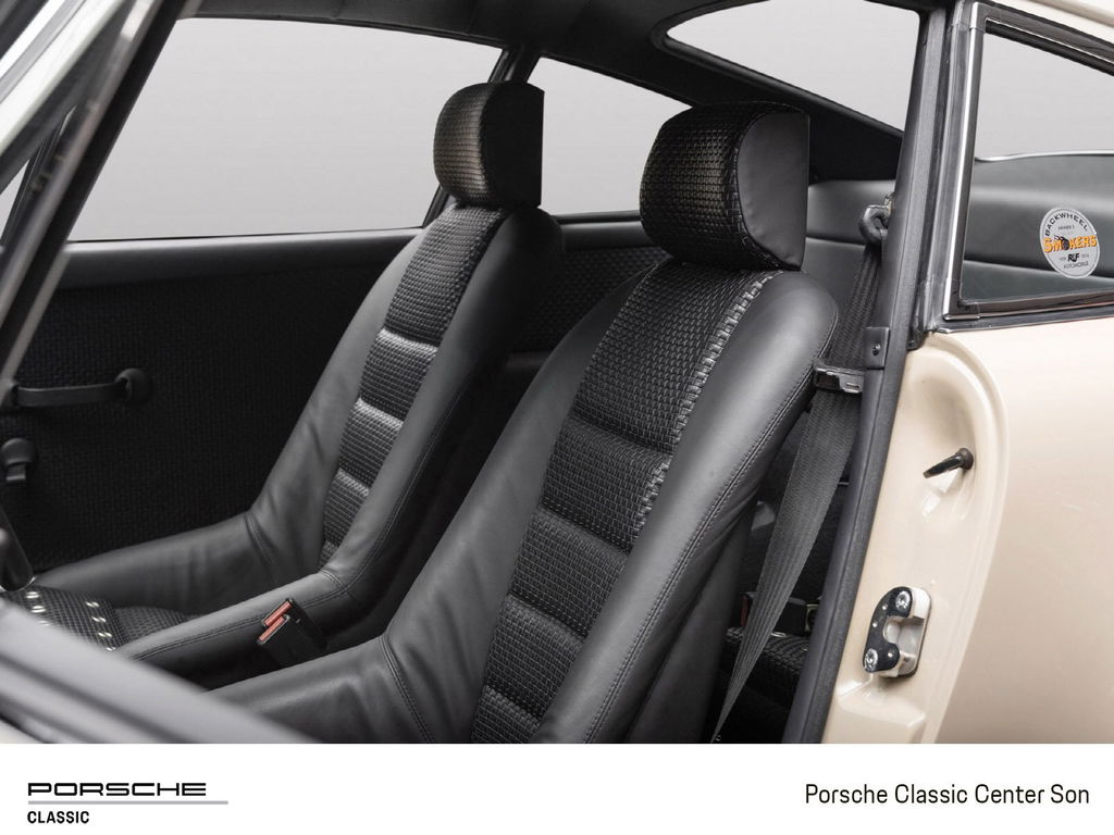 Porsche 911 Backdate