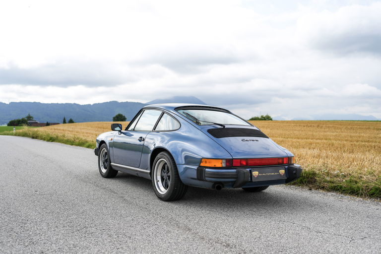 Porsche 911 Carrera 3.2