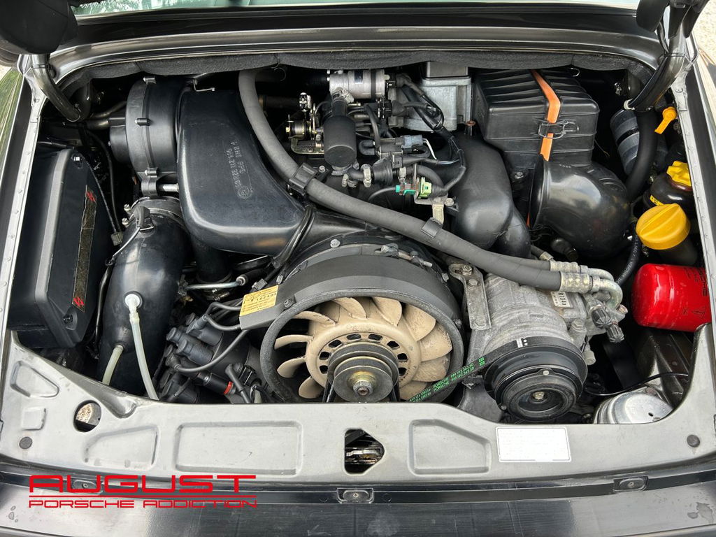 Porsche 964 Carrera 4